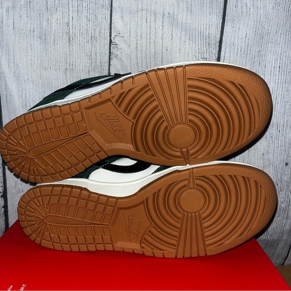 NEW Nike Dunk Low Green Snake Gum FQ8893-397 Women's Sizes - Picture 5 of 6